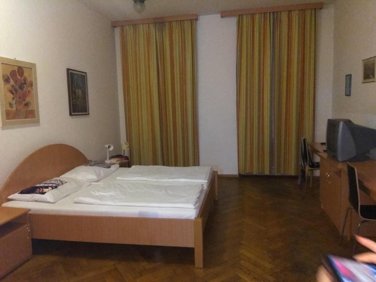 Suite Hotel 200M Zum Prater Вена Экстерьер фото